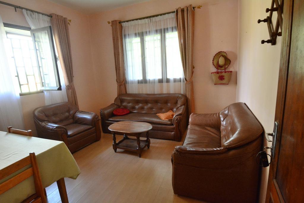 Hotel Chez Jeanne Antananarivo Dış mekan fotoğraf